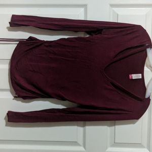 Burgundy long sleeve tee